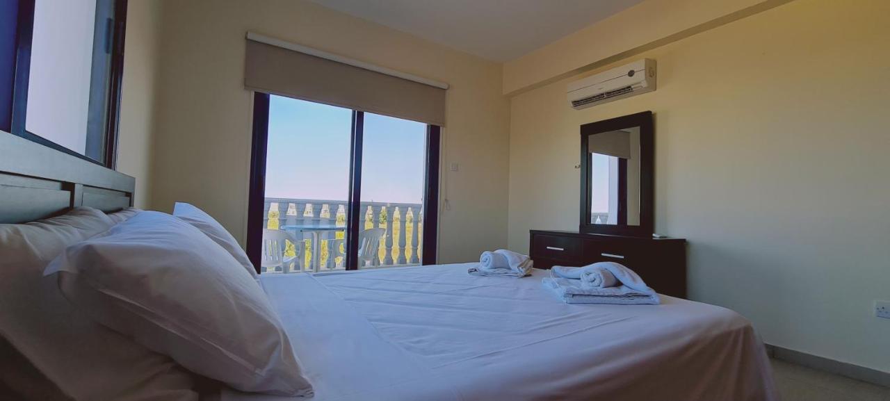 Stay Trinity Beach Apts Paralimni Exterior foto